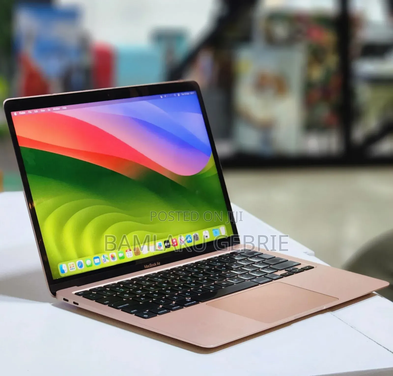 New Laptop Apple MacBook Air 2020 M1 8GB Apple M1 SSD 256GB