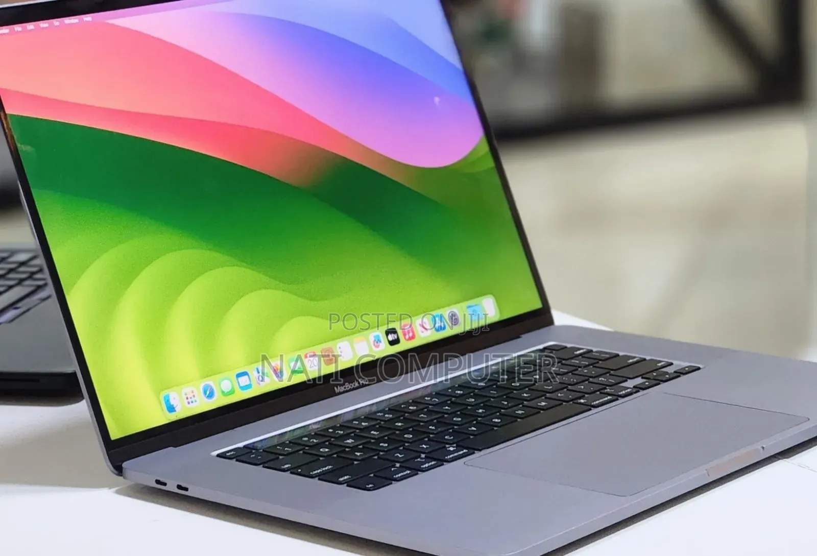 New Laptop Apple MacBook Pro 2019 32GB Intel Core I9 SSD 2T