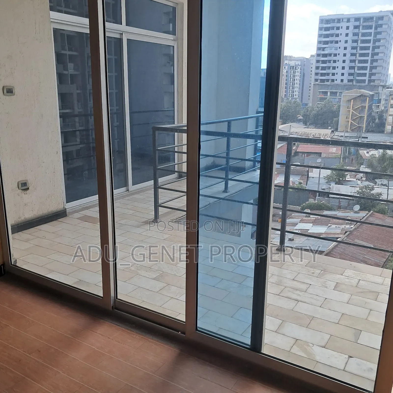 Furnished 3bdrm Apartment in መገና, Yeka for sale