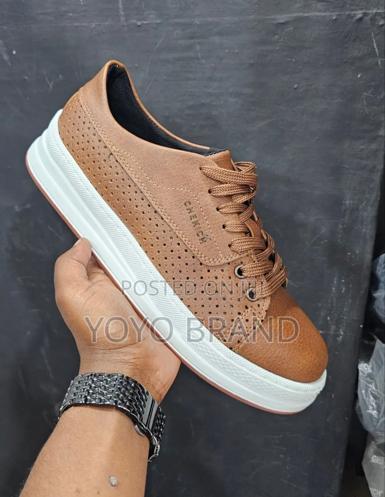 New Arrival Multicolored Chekich Fashion Shoes