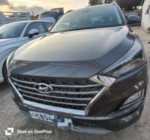 Photo - Hyundai Tucson 2020 Brown