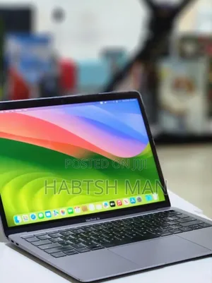 New Laptop Apple MacBook Air 2019 8GB Intel Core I5 SSD 256GB