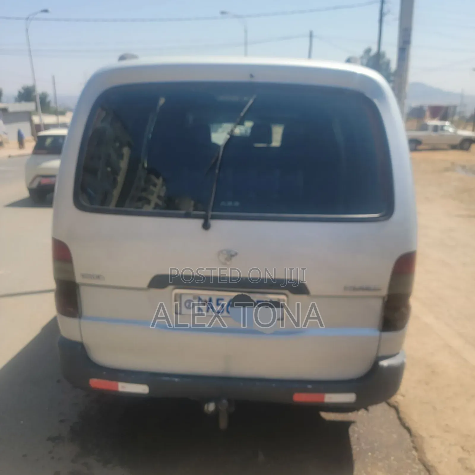 Toyota HiAce 2006 Silver