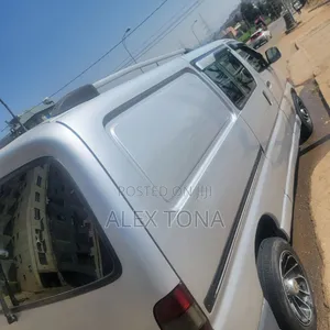 Toyota HiAce 2006 Silver
