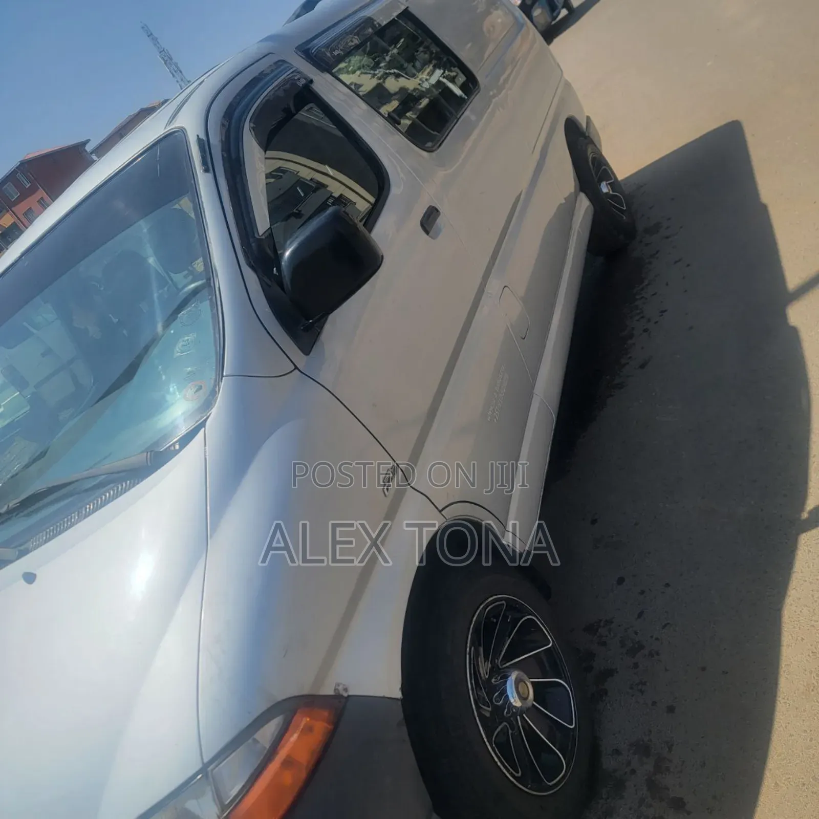 Toyota HiAce 2006 Silver