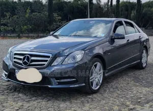 Mercedes-Benz E200 2013 Gray