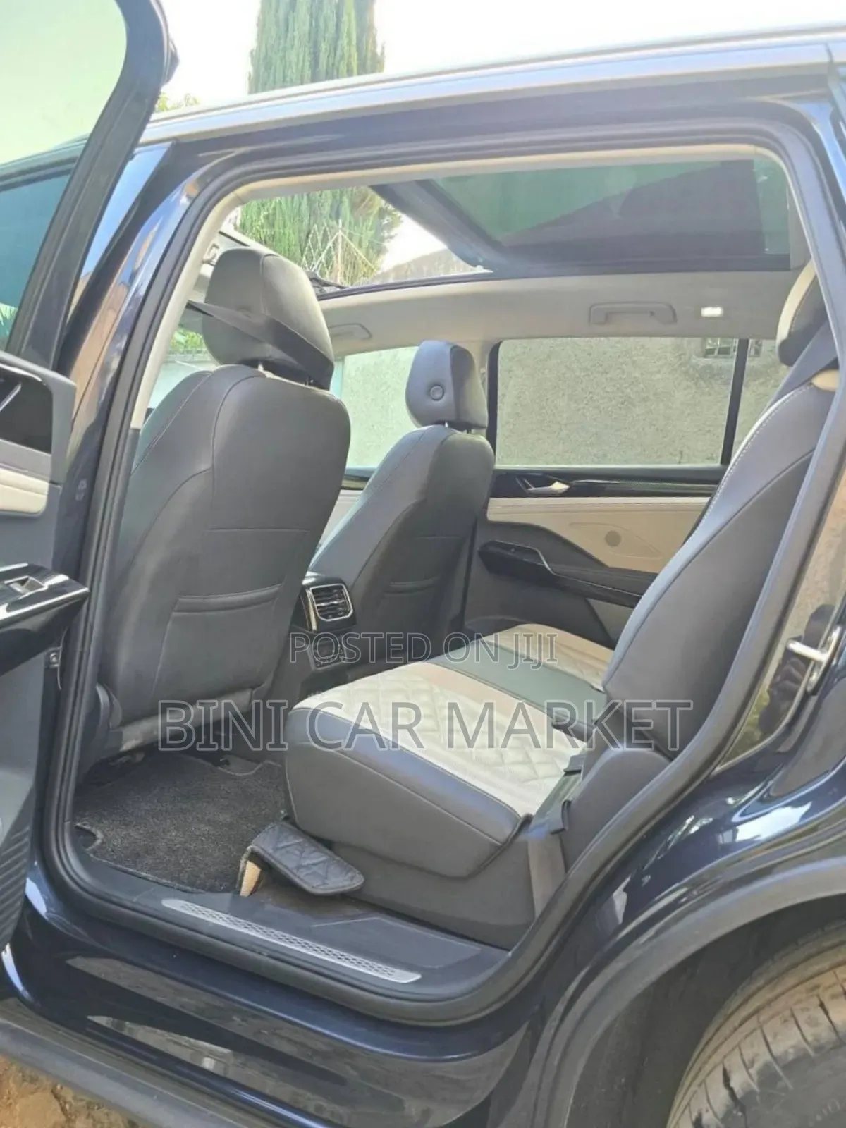 Volkswagen ID.6 2023 Blue