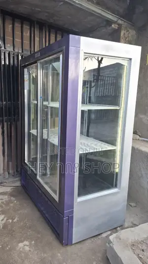 Commercial 3 Dimensions Display / 3ቱም ማእዝን እይታ ያለው ዲስፕለይ