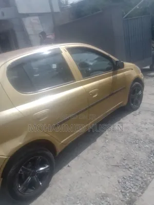 Toyota Vitz 1999 Gold