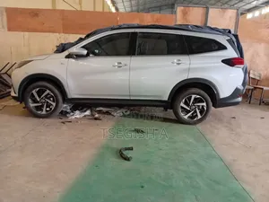 New Toyota Rush 2022 Silver