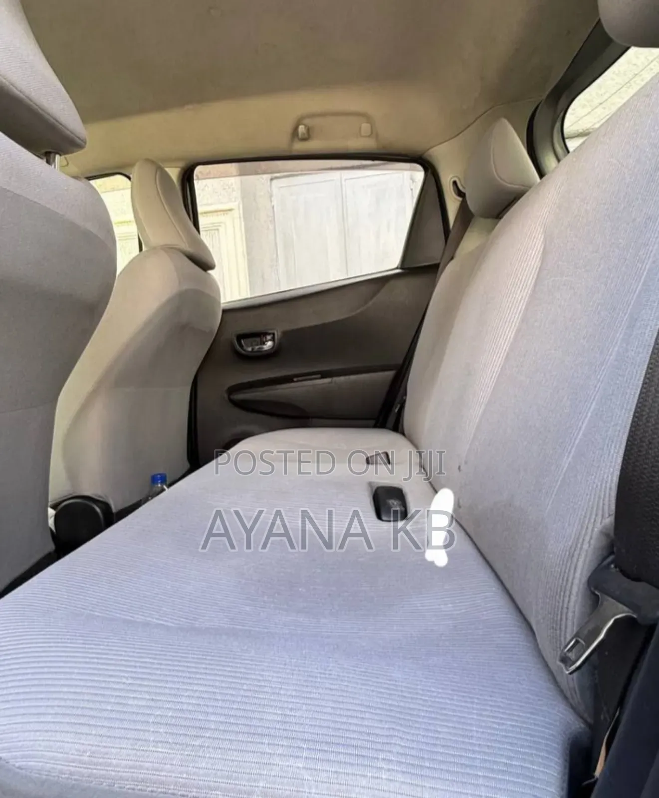 Toyota Yaris 2012 Silver