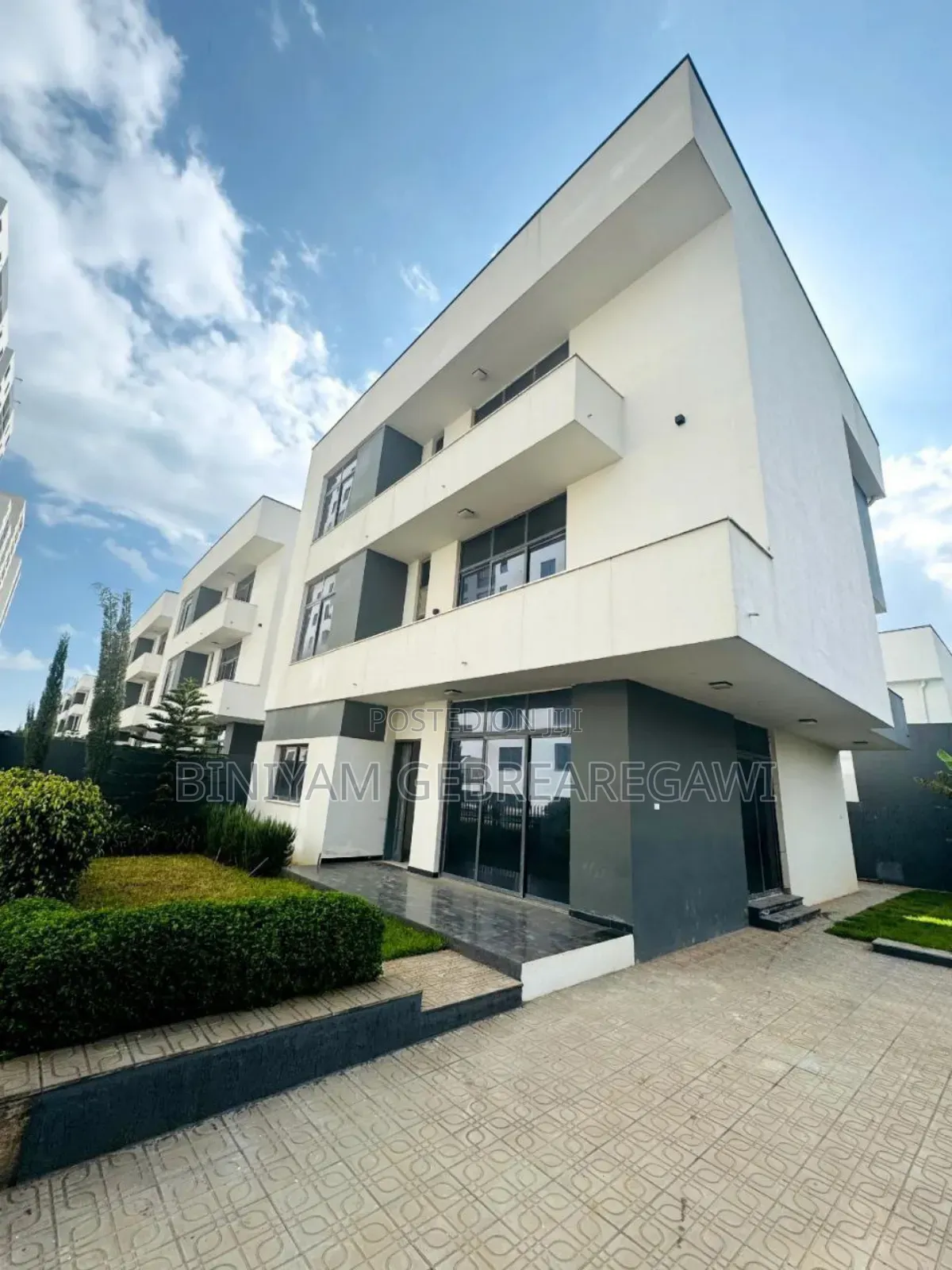 7bdrm House in G+2, Yeka for rent