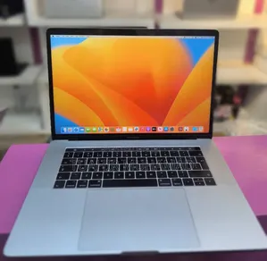 New Laptop Apple MacBook Pro 2017 16GB Intel Core I7 SSD 512GB