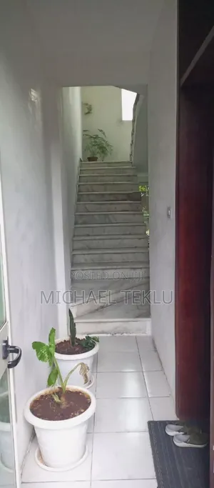 5bdrm House in Bole for sale