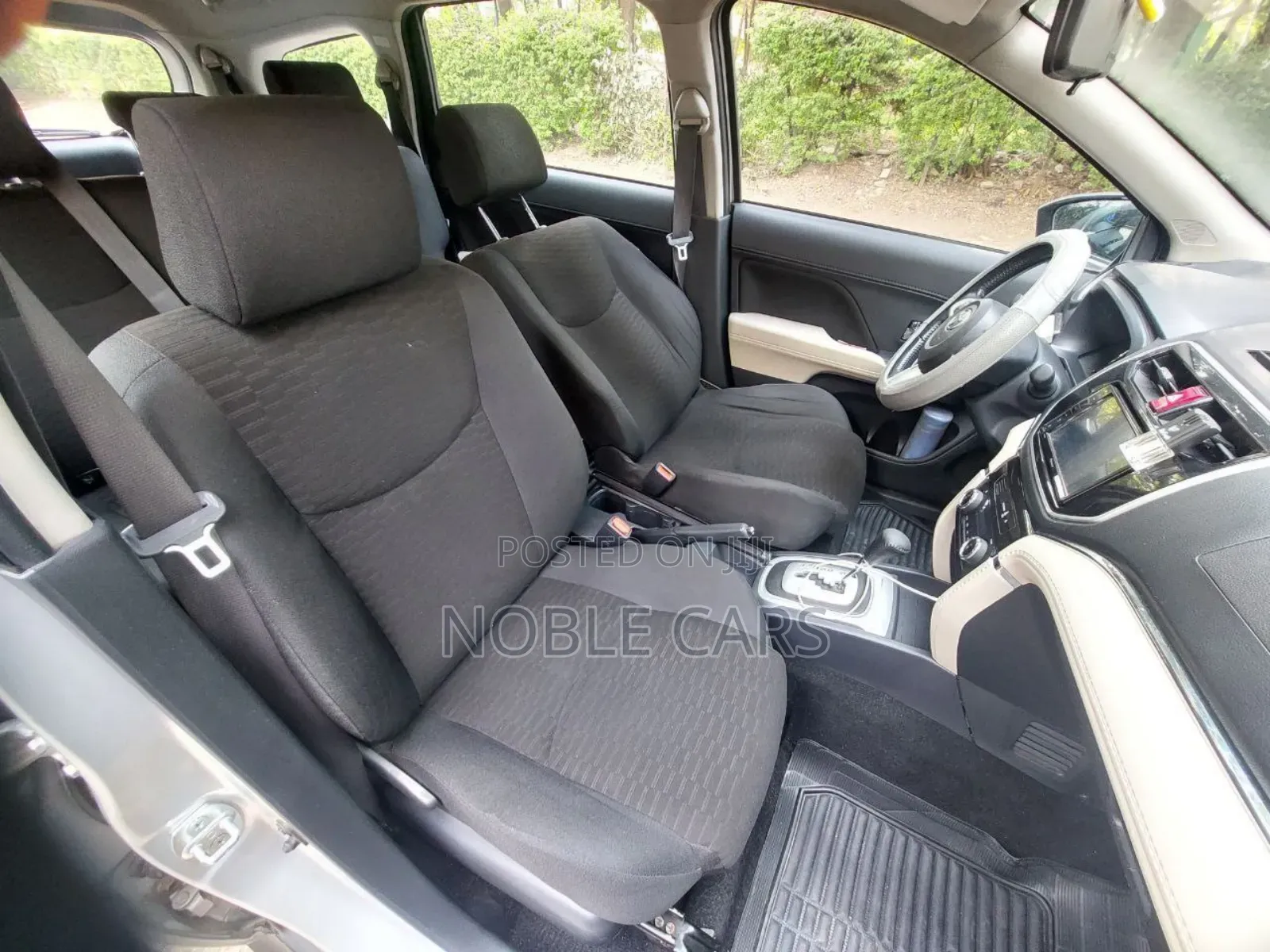 Toyota Rush 2019 Silver