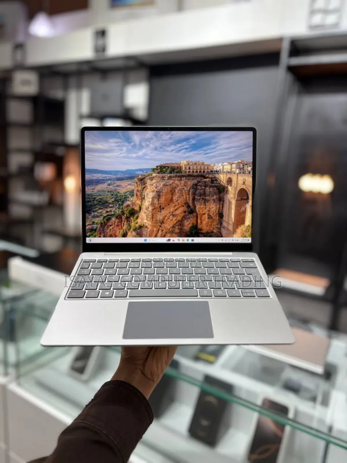 New Laptop Microsoft Surface 16GB Intel Core I5 SSD 512GB