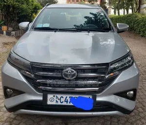 Photo - Toyota Rush 2019 Silver