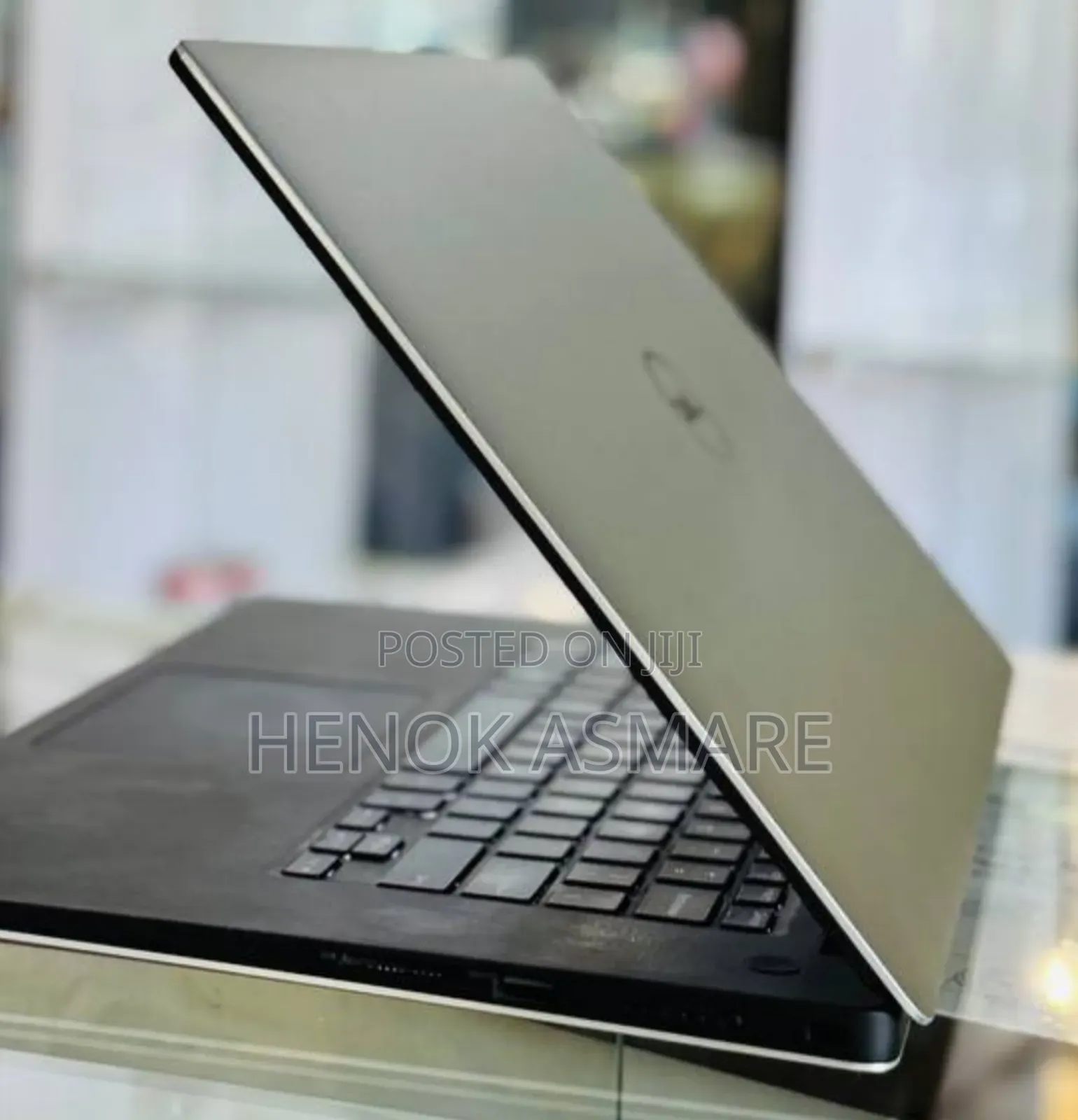 New Laptop Dell Precision 5520 16GB Intel Core I7 SSD 512GB