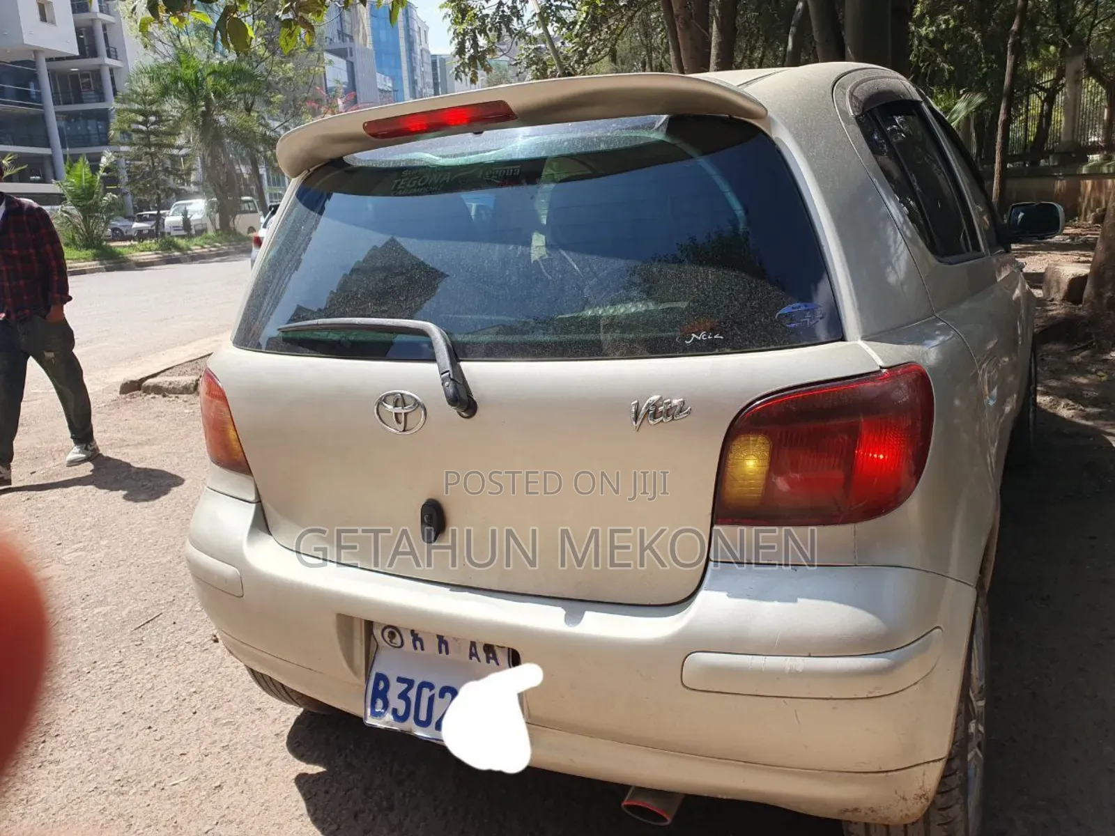 Toyota Vitz 2004 Gold