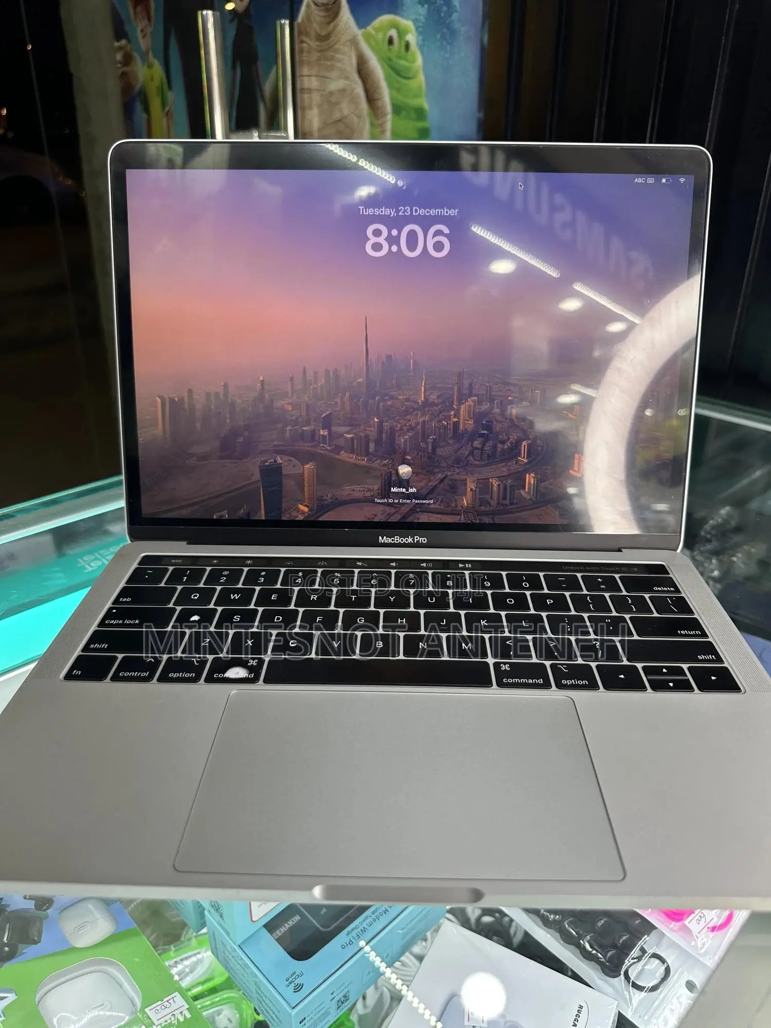 Laptop Apple MacBook Pro 2019 8GB Intel Core I5 SSD 256GB