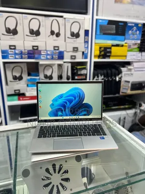 Photo - Laptop HP EliteBook 840 16GB Intel Core I7 SSD 512GB