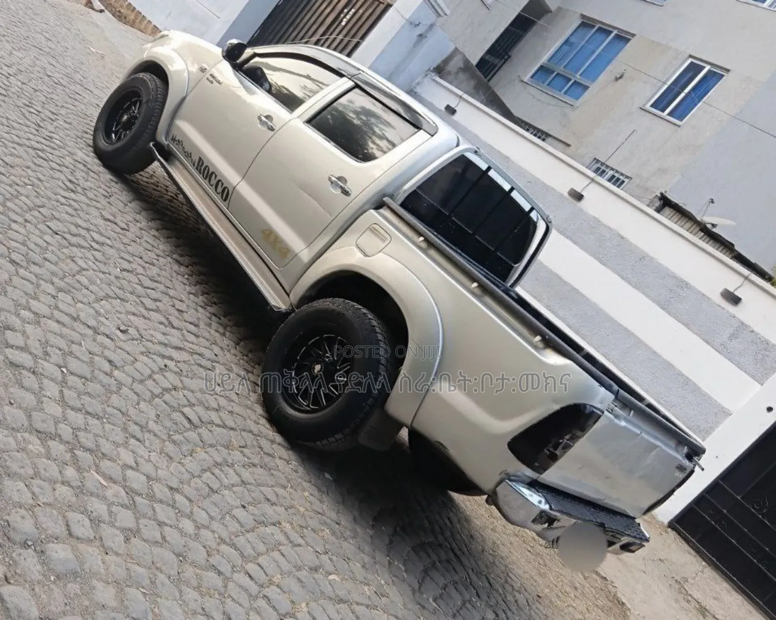 Toyota Hilux 2008 Gold