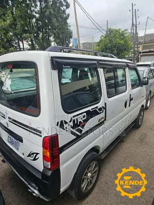 Suzuki Eeco 2024 White