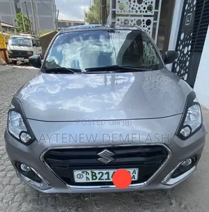 Photo - Suzuki Dzire 2020 Silver