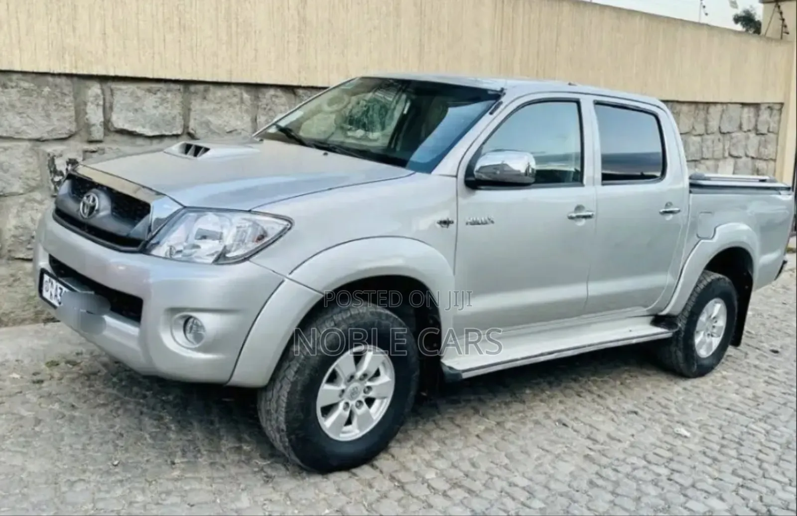 Toyota Hilux 2010 Silver