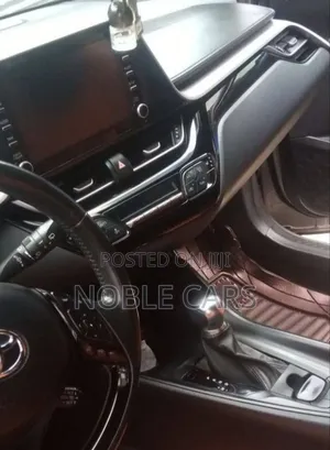 Toyota C-HR 2020 Gray