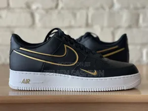 Air Force 1 Black Metallic Gold.