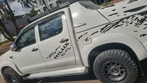 Toyota Hilux 2015 White