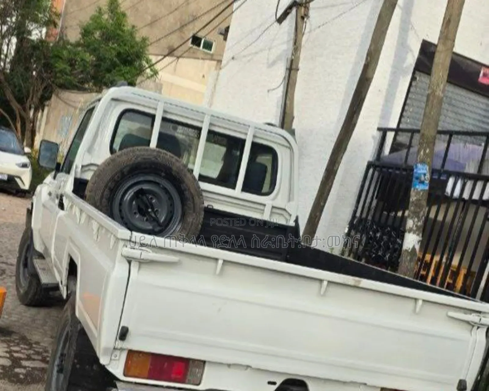 Toyota Land Cruiser 2012 White