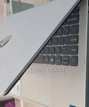 New Laptop HP OmniBook 5 14" 16GB Intel Core I7 SSD 512GB