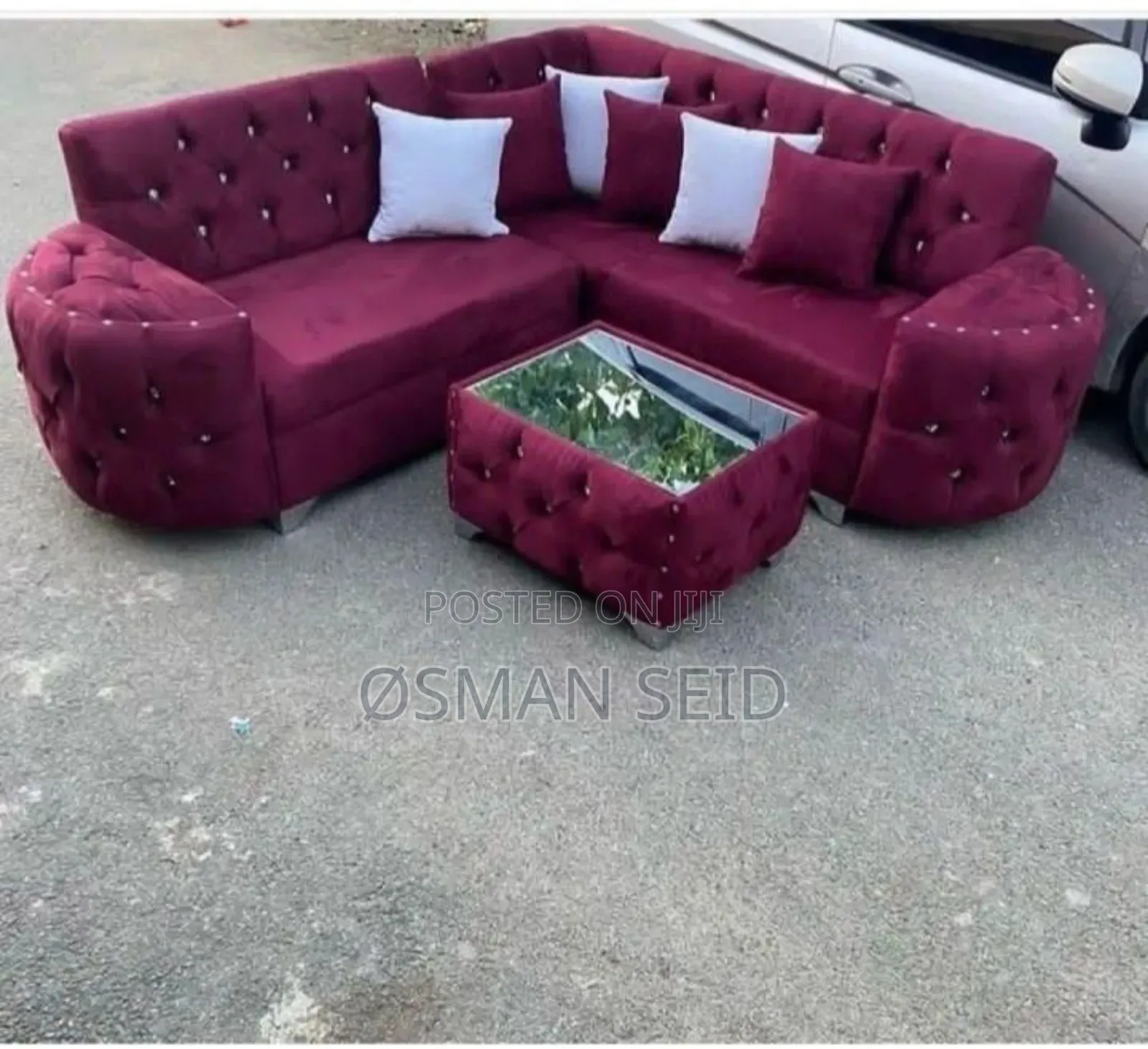 Simple 4 Seater Sofa for Small Salon