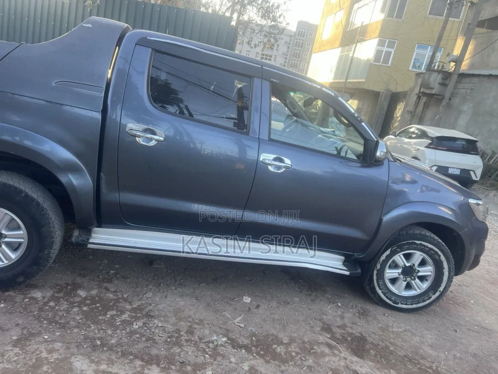 Toyota Hilux 3.0 D-4D 4x4 2013 Gray