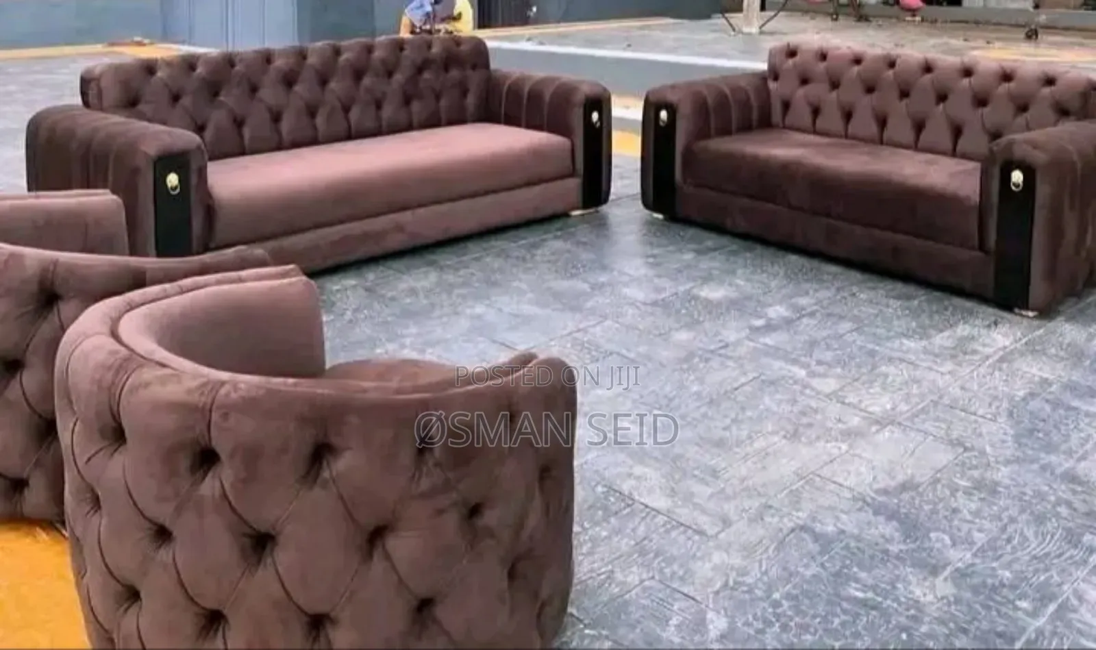 Classic Sofa for Big Salon