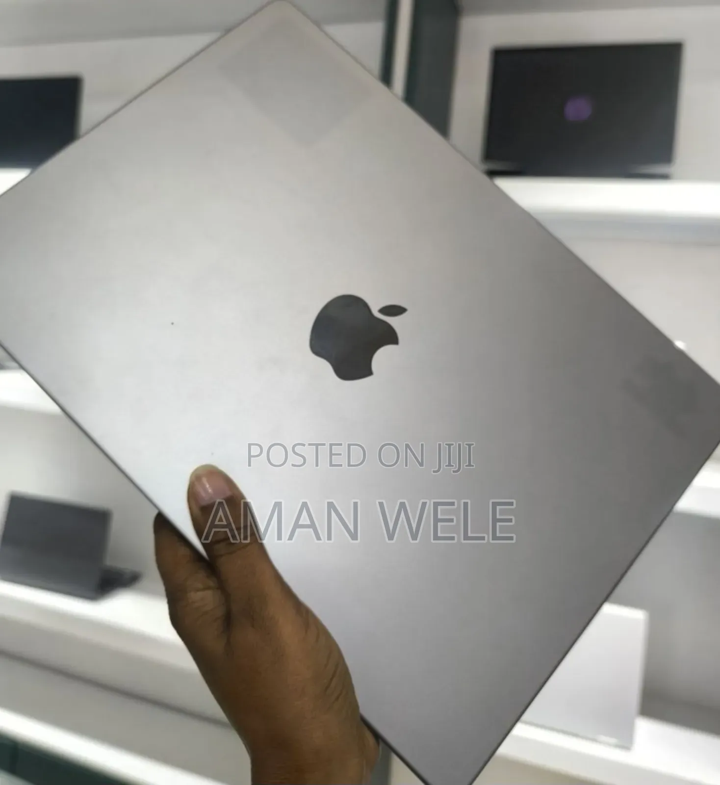 New Laptop Apple MacBook Pro M1 16GB Apple M1 Pro SSD 512GB