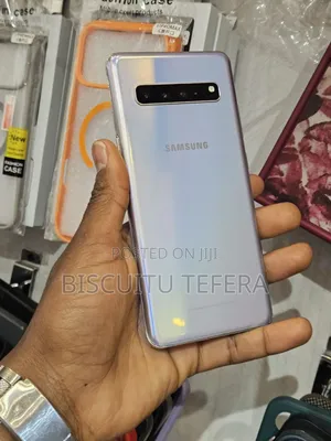 Photo - New Samsung Galaxy S10 5G 256 GB White