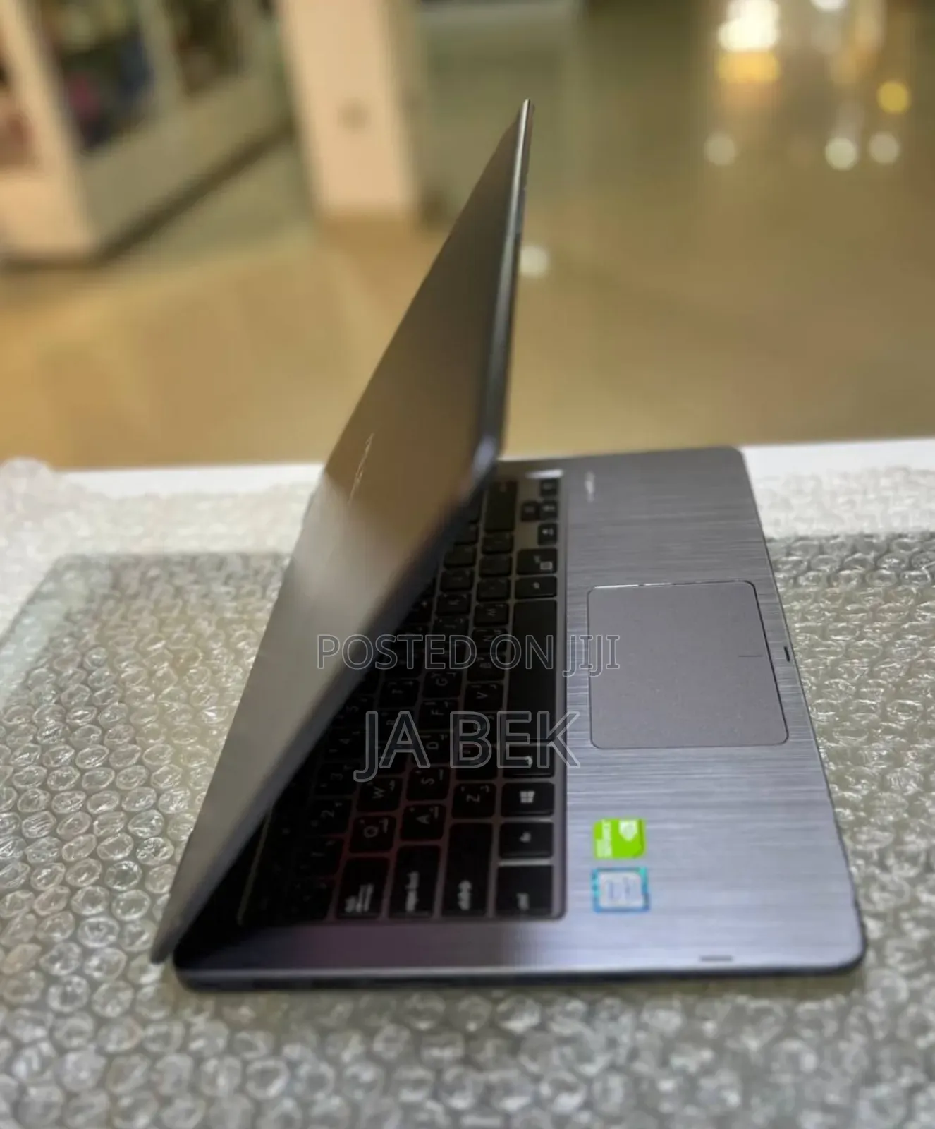 New Laptop Asus VivoBook 15 X505BA 8GB Intel Core I7 HDD 1T