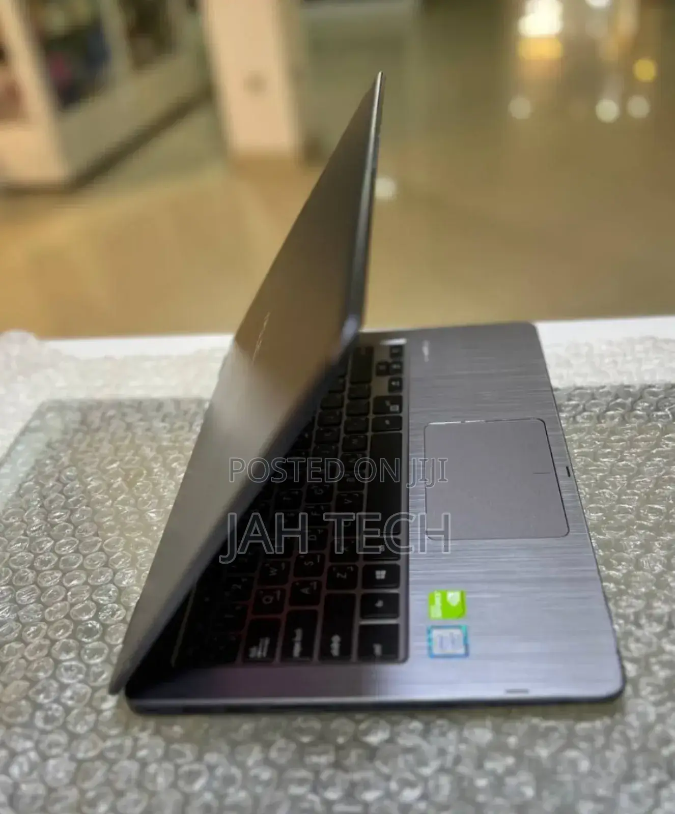 New Laptop Asus VivoBook 15 X505BA 8GB Intel Core I7 HDD 1T