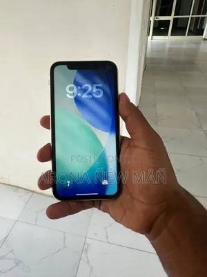 New Apple iPhone 11 128 GB White