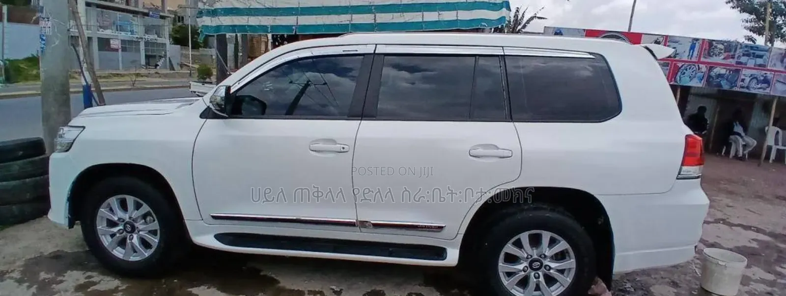 Toyota Land Cruiser 2012 Ivory