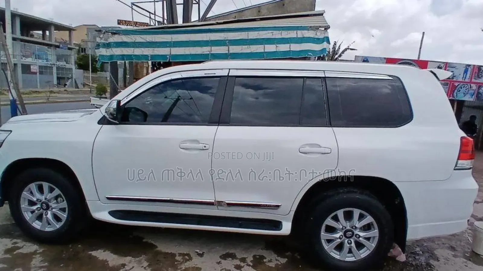 Toyota Land Cruiser 2012 Ivory