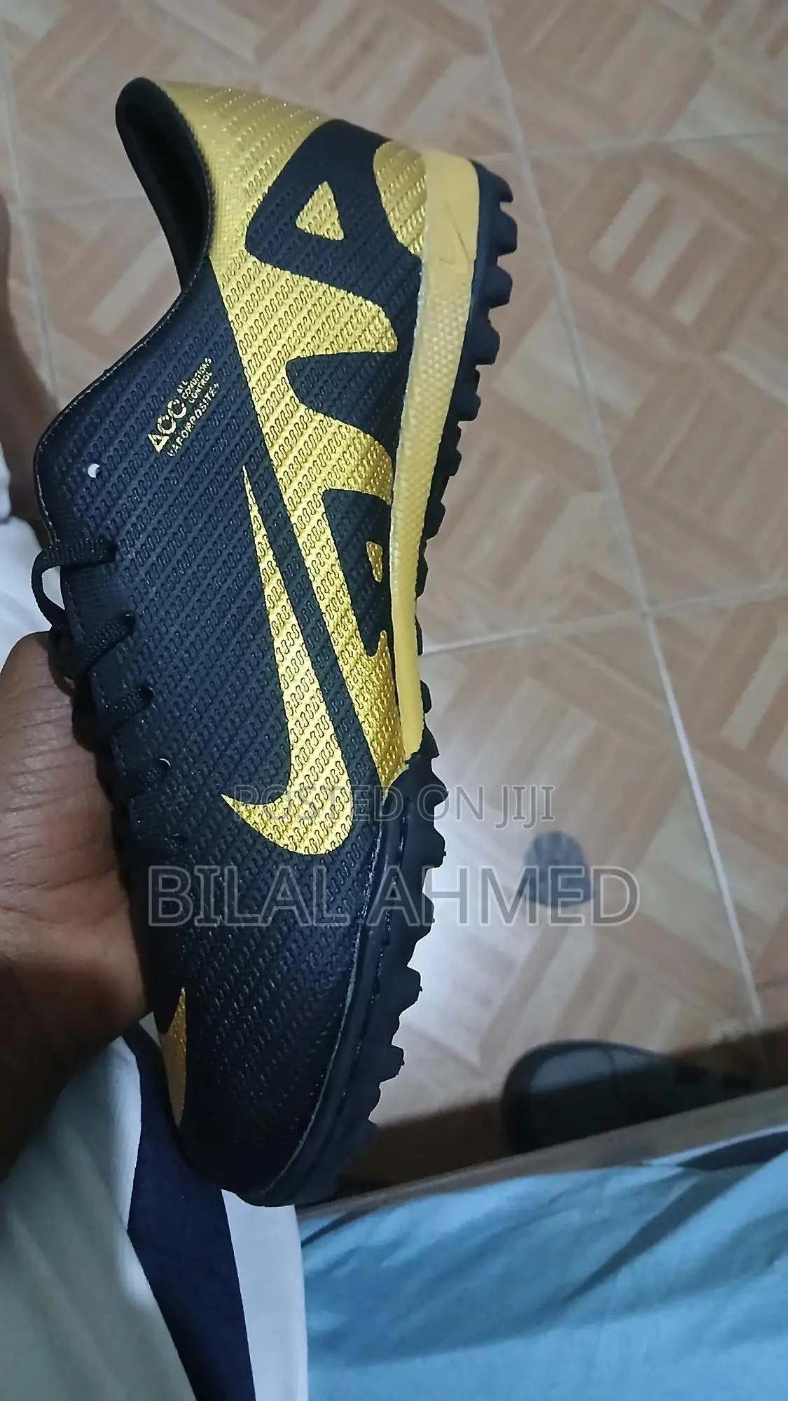 Taketa Men's Football Shoe