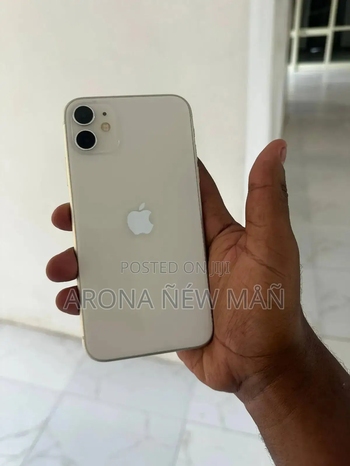 New Apple iPhone 11 128 GB White