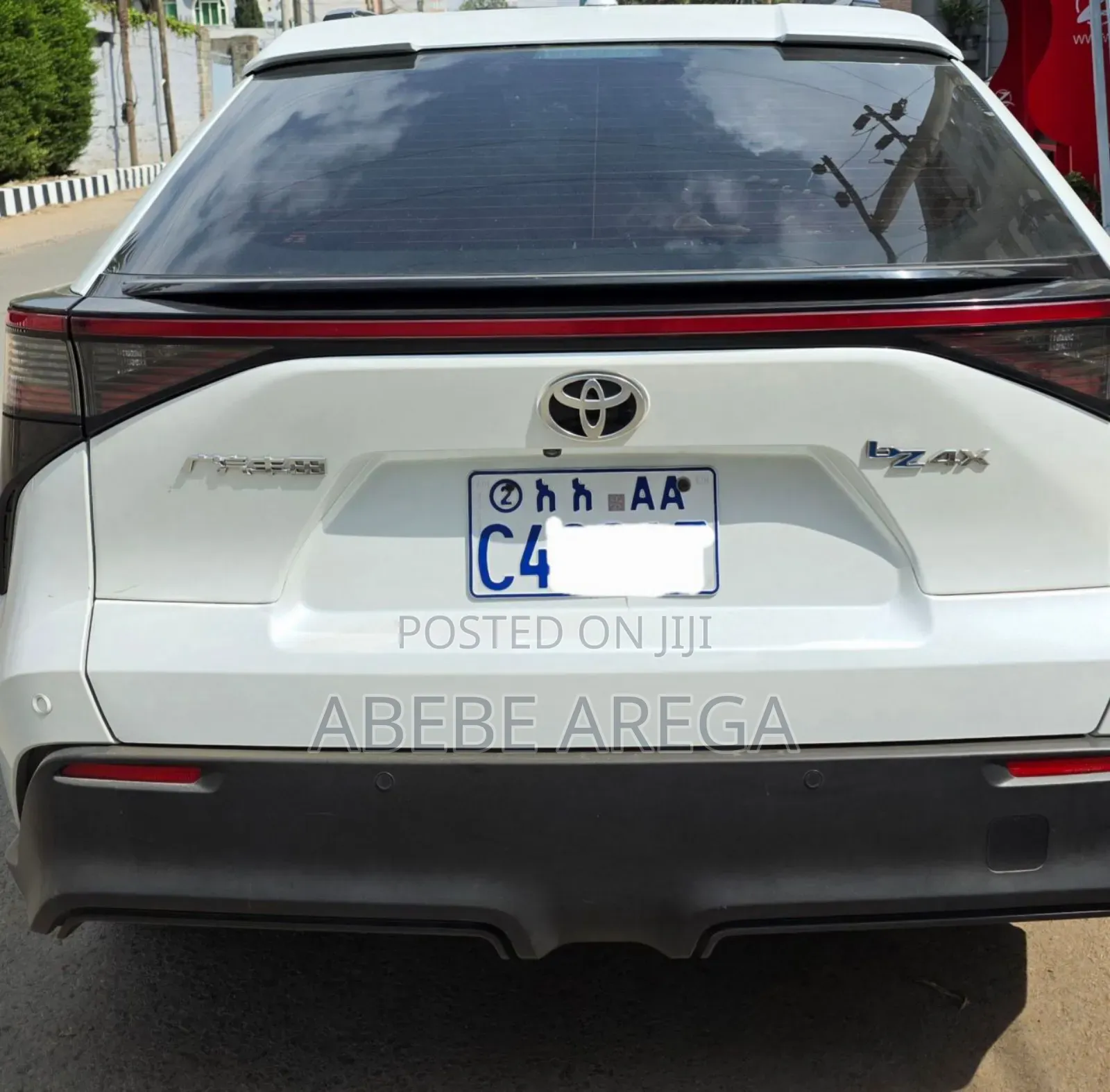 Toyota bZ4X 71.4 kWh AWD 2022 White