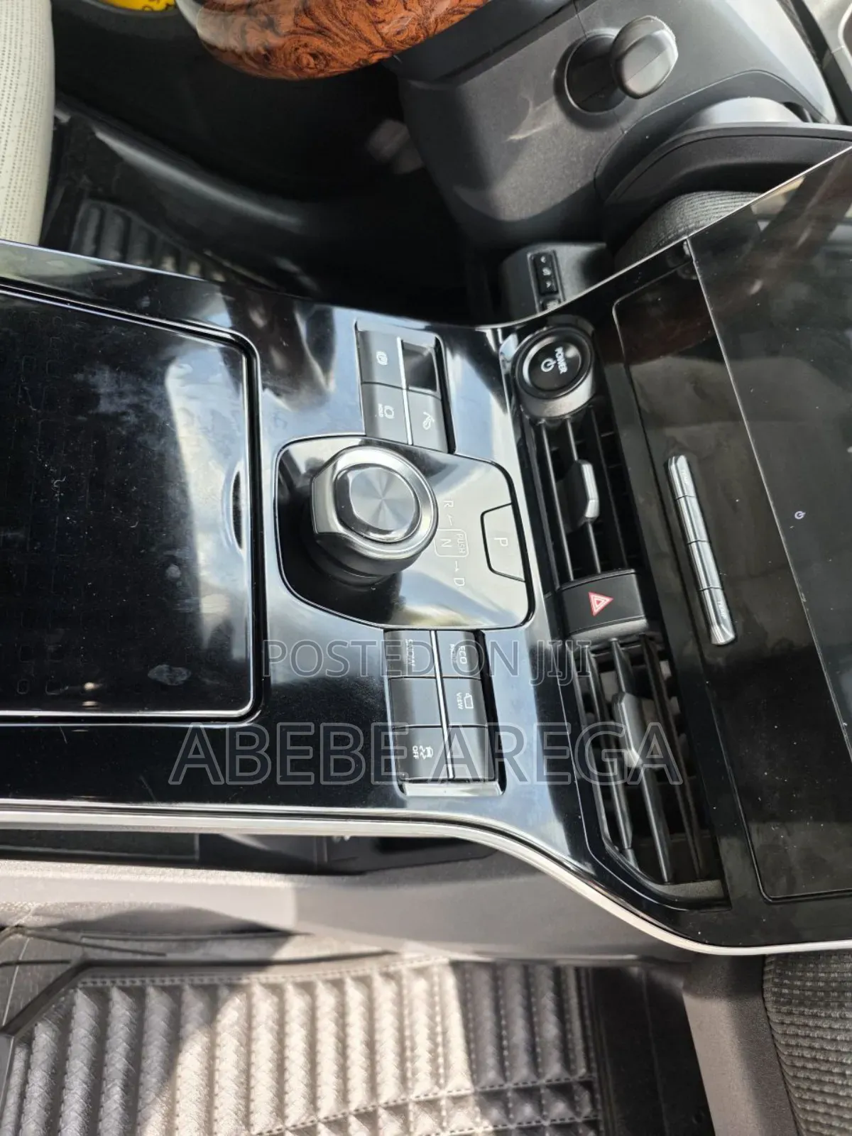 Toyota bZ4X 71.4 kWh AWD 2022 White