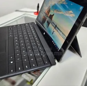 New Laptop Microsoft Surface 2GB Intel Pentium SSD 32GB