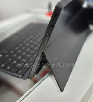 New Laptop Microsoft Surface 2GB Intel Pentium SSD 32GB